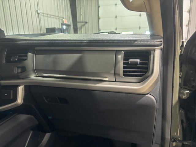 Used 2024 Ford Expedition XLT image 29