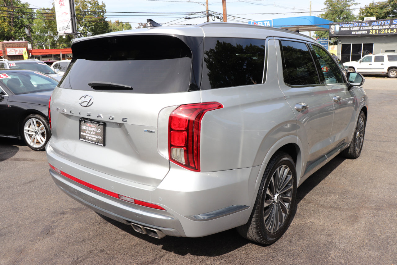 Used 2024 Hyundai Palisade Calligraphy image 5