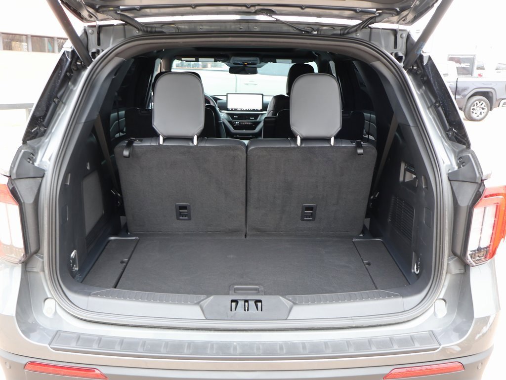 Used 2025 Ford Explorer ST w/ Sun And Sound Package image 22