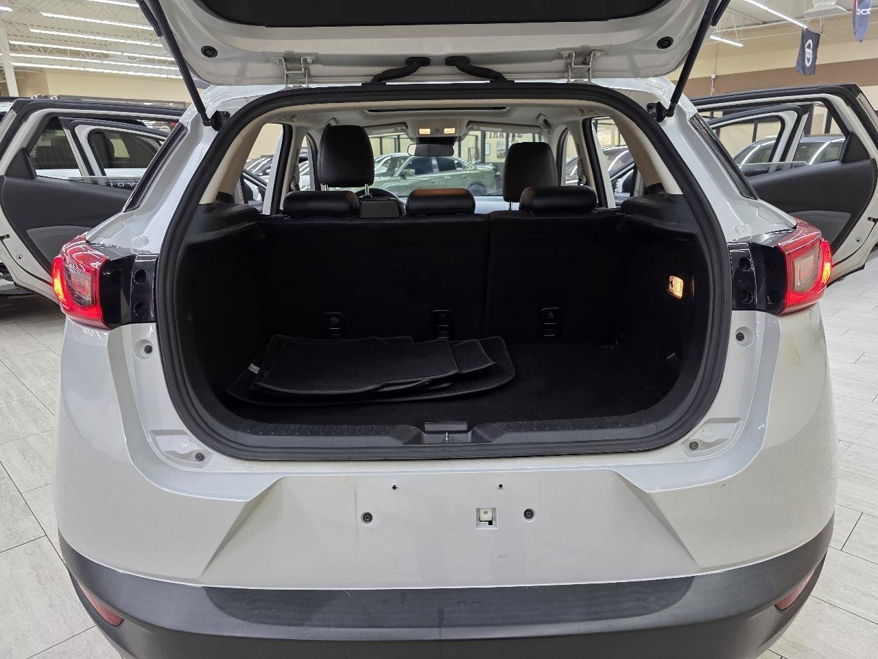 Used 2019 MAZDA CX-3 Touring w/ Preferred Equipment Package FWD image 13