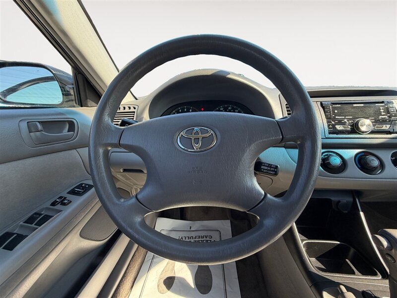 Used 2002 Toyota Camry LE FWD image 13