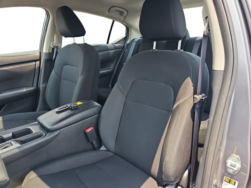 Used 2025 Nissan Sentra S FWD image 15
