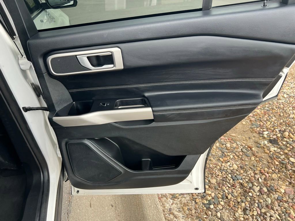 Used 2023 Ford Explorer XLT w/ Equipment Group 202A image 29