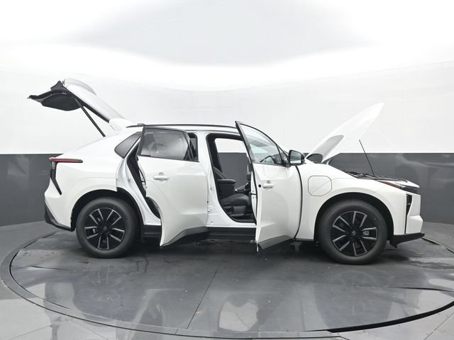 New 2026 Toyota bZ FWD image 31