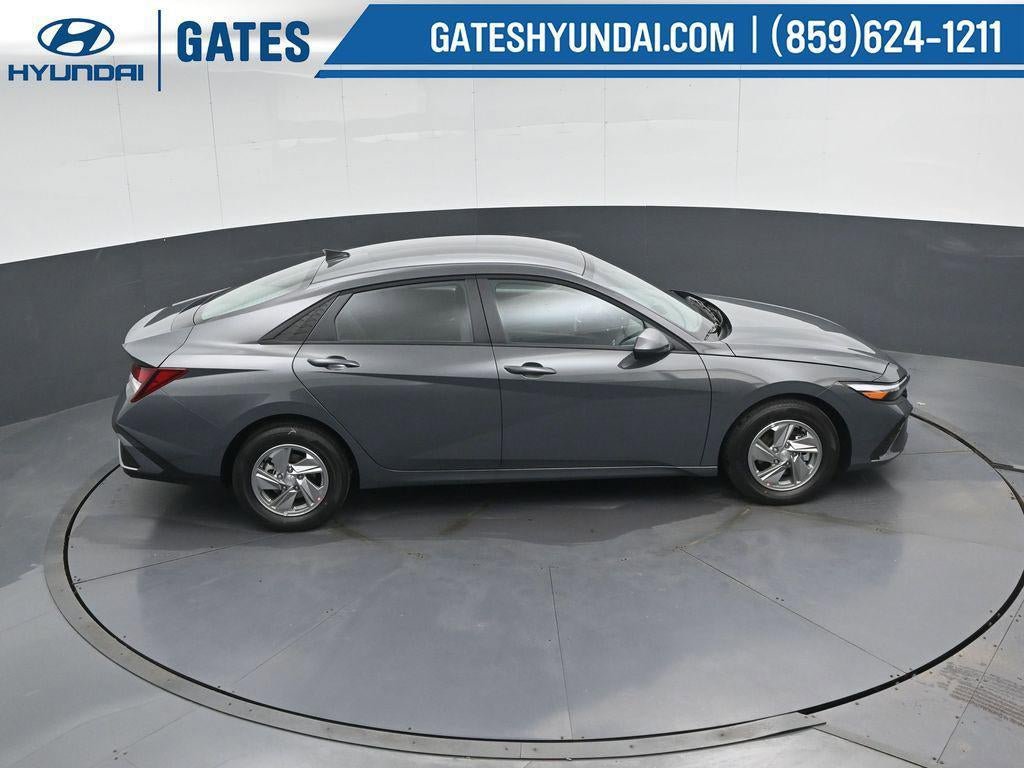 New 2026 Hyundai Elantra SE FWD image 45