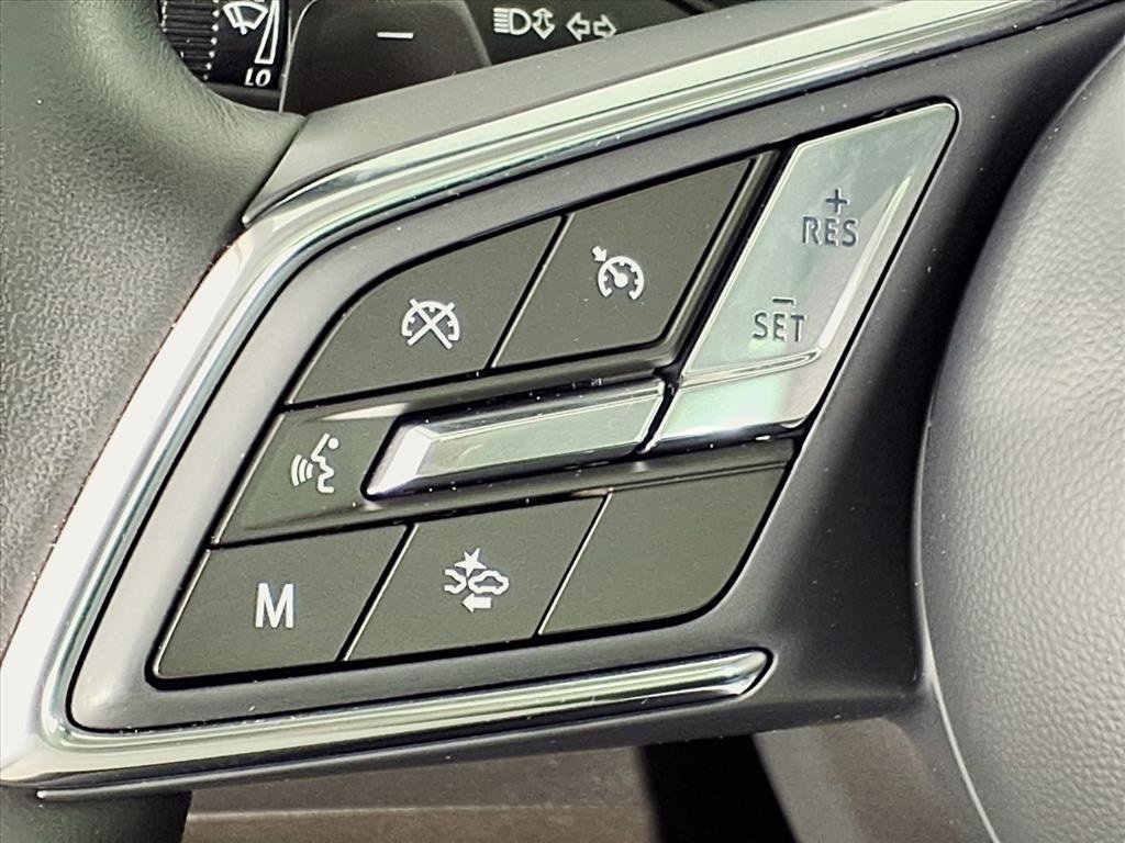 Used 2024 Buick Envision Avenir image 10