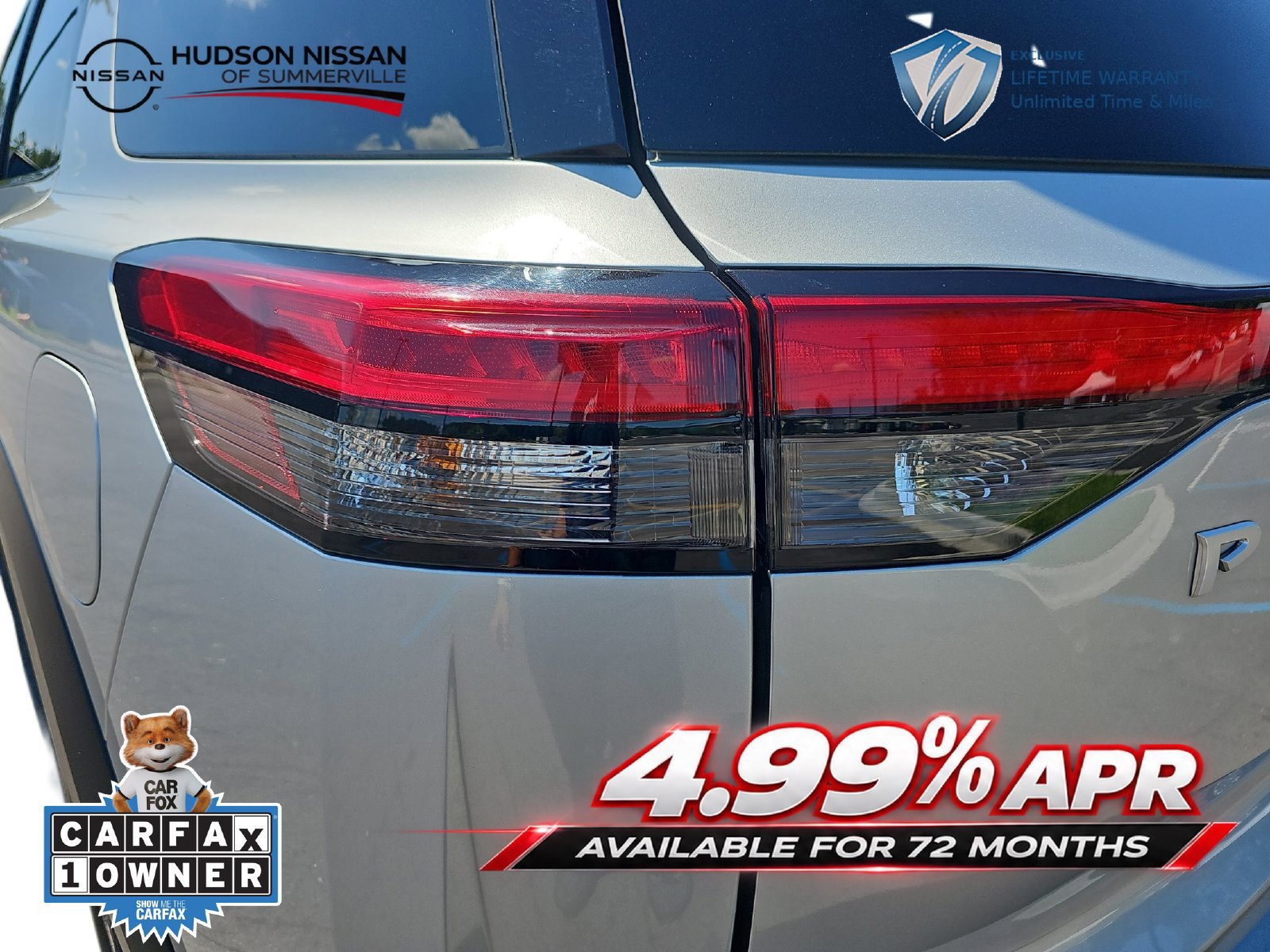 Used 2025 Nissan Pathfinder SL FWD image 35