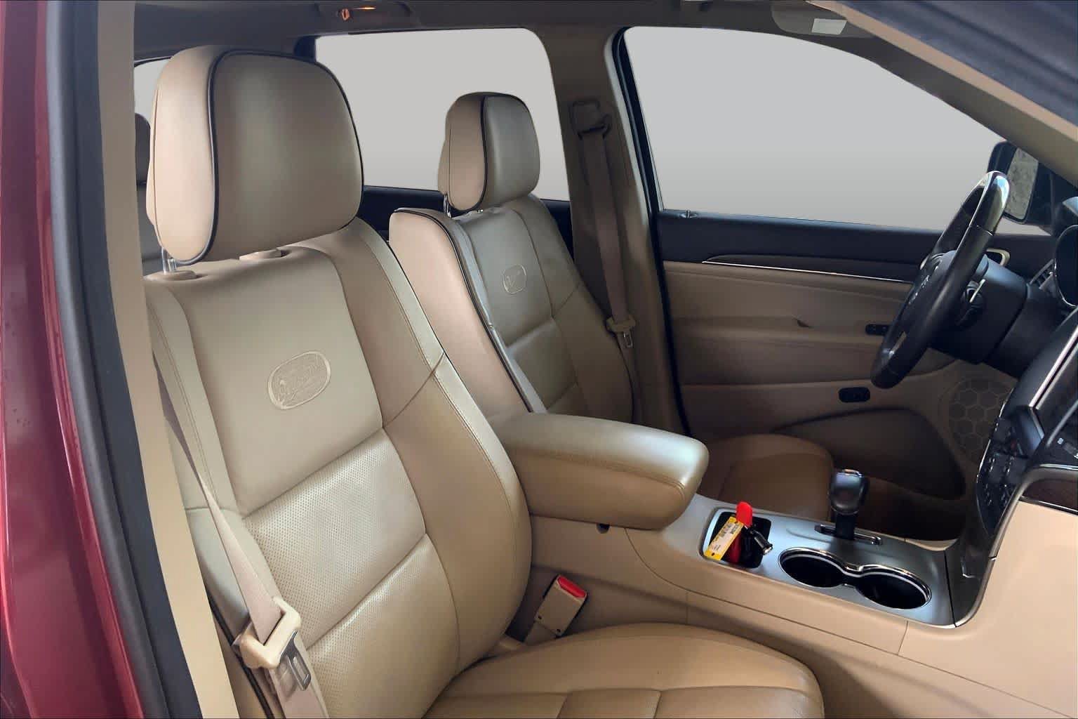 Used 2014 Jeep Grand Cherokee Overland RWD image 8