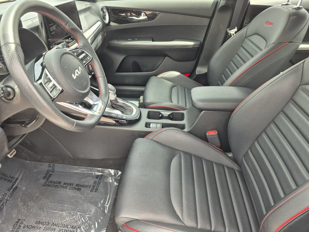 Used 2023 Kia Forte GT w/ GT2 Package FWD image 11