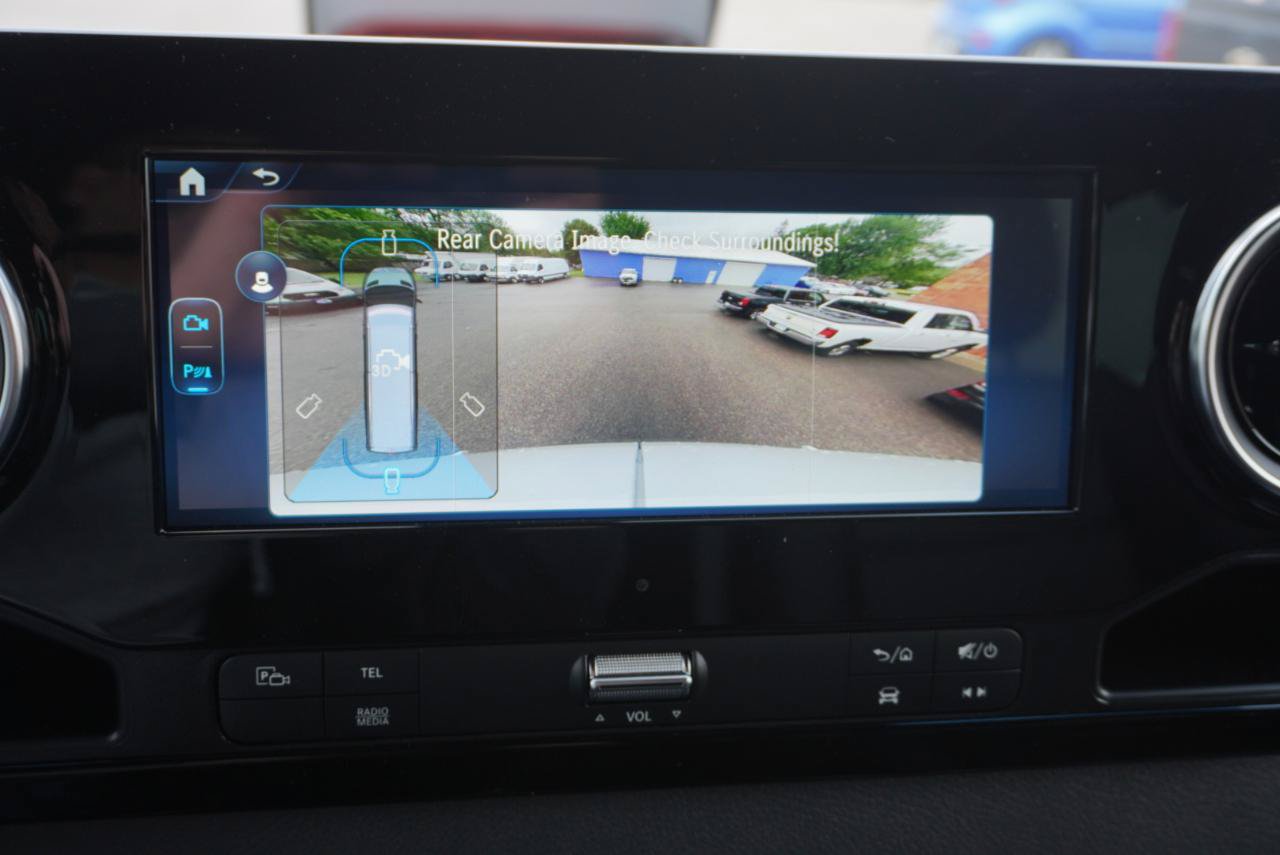 Used 2025 Mercedes-Benz Sprinter 2500 image 17