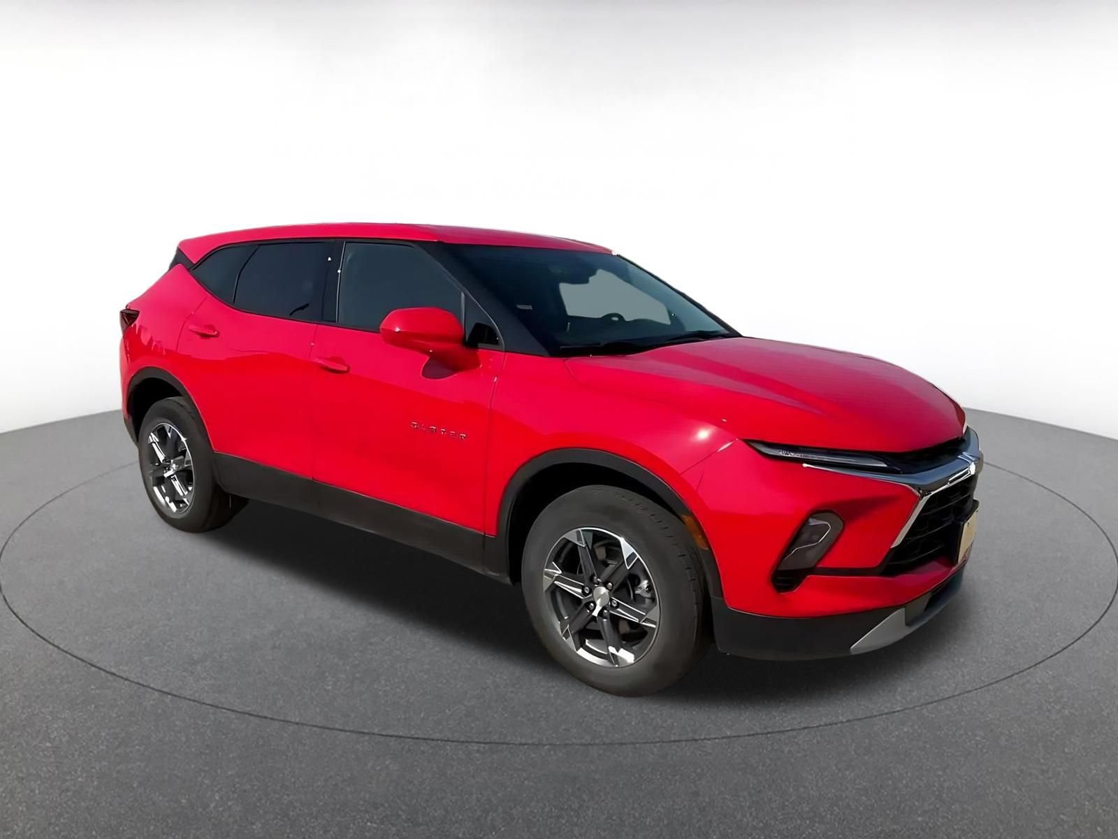 Used 2025 Chevrolet Blazer LT FWD video 2