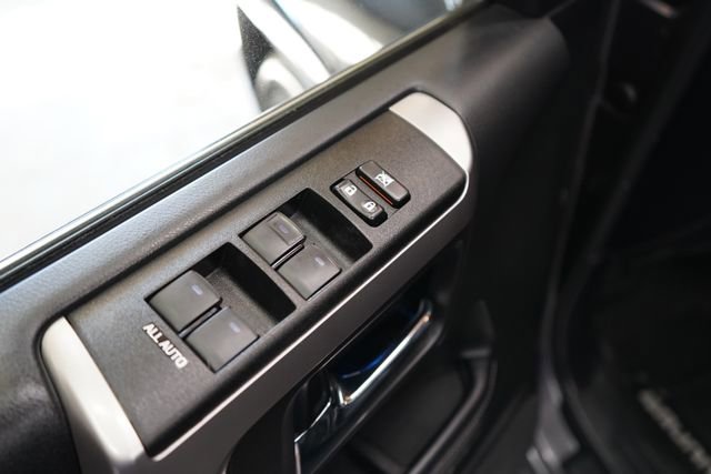 Used 2019 Toyota 4Runner Limited AWD/4WD image 10