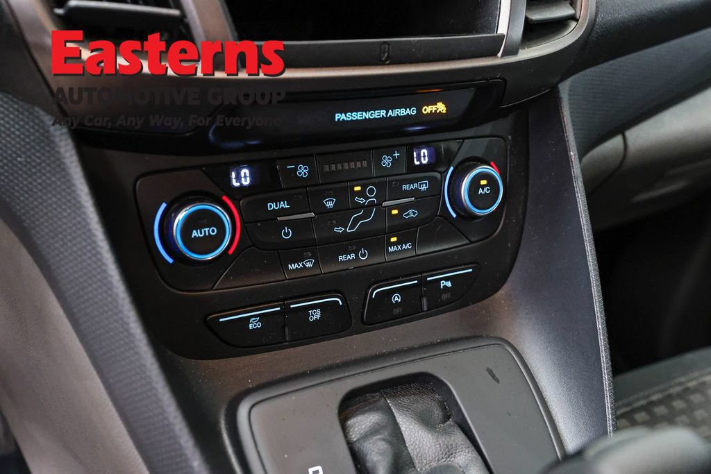 Used 2021 Ford Transit Connect XLT FWD image 20