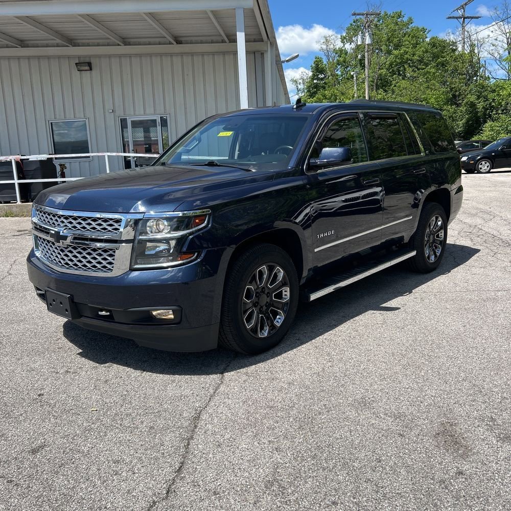 Used 2018 Chevrolet Tahoe LT w/ LT Signature Package AWD/4WD image 2