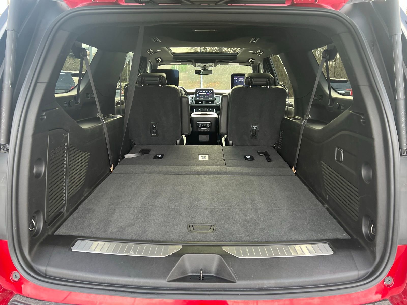 Used 2021 Chevrolet Suburban Z71 w/ Rear Media and Nav Package image 7