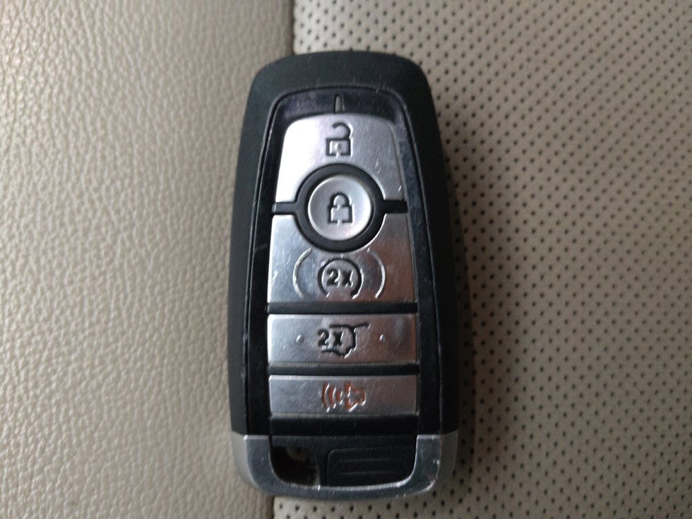 Used 2023 Ford Explorer Limited w/ Equipment Group 301A RWD image 32