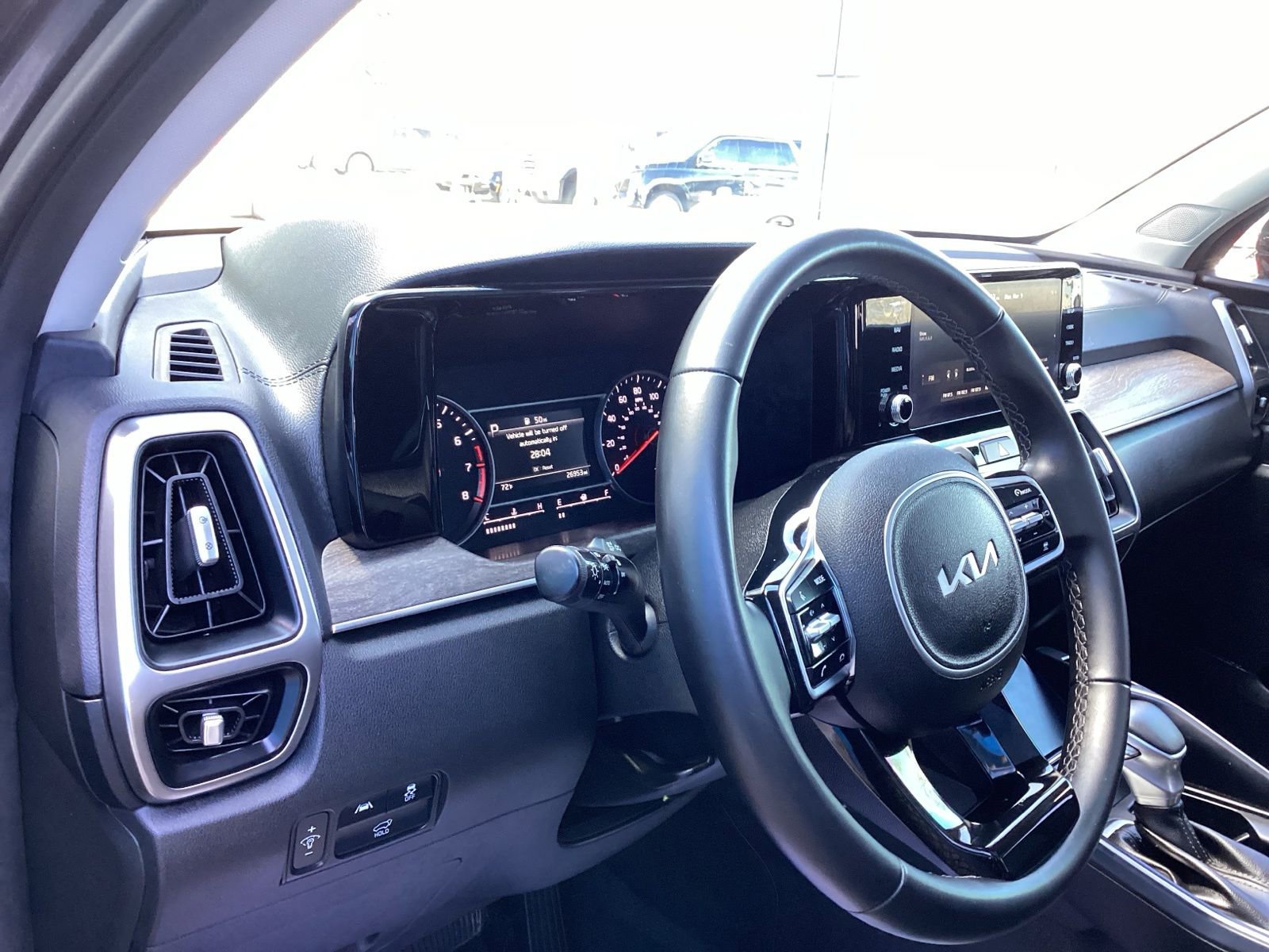 Used 2022 Kia Sorento EX w/ Panoramic Sunroof Package image 10