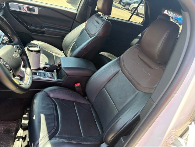 Used 2021 Ford Explorer Platinum w/ Equipment Group 601A AWD/4WD image 14