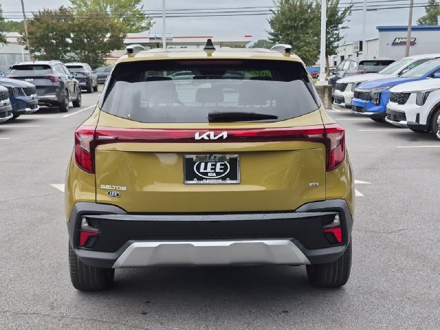 Used 2024 Kia Seltos SX w/ SX Sunroof Package AWD/4WD image 4
