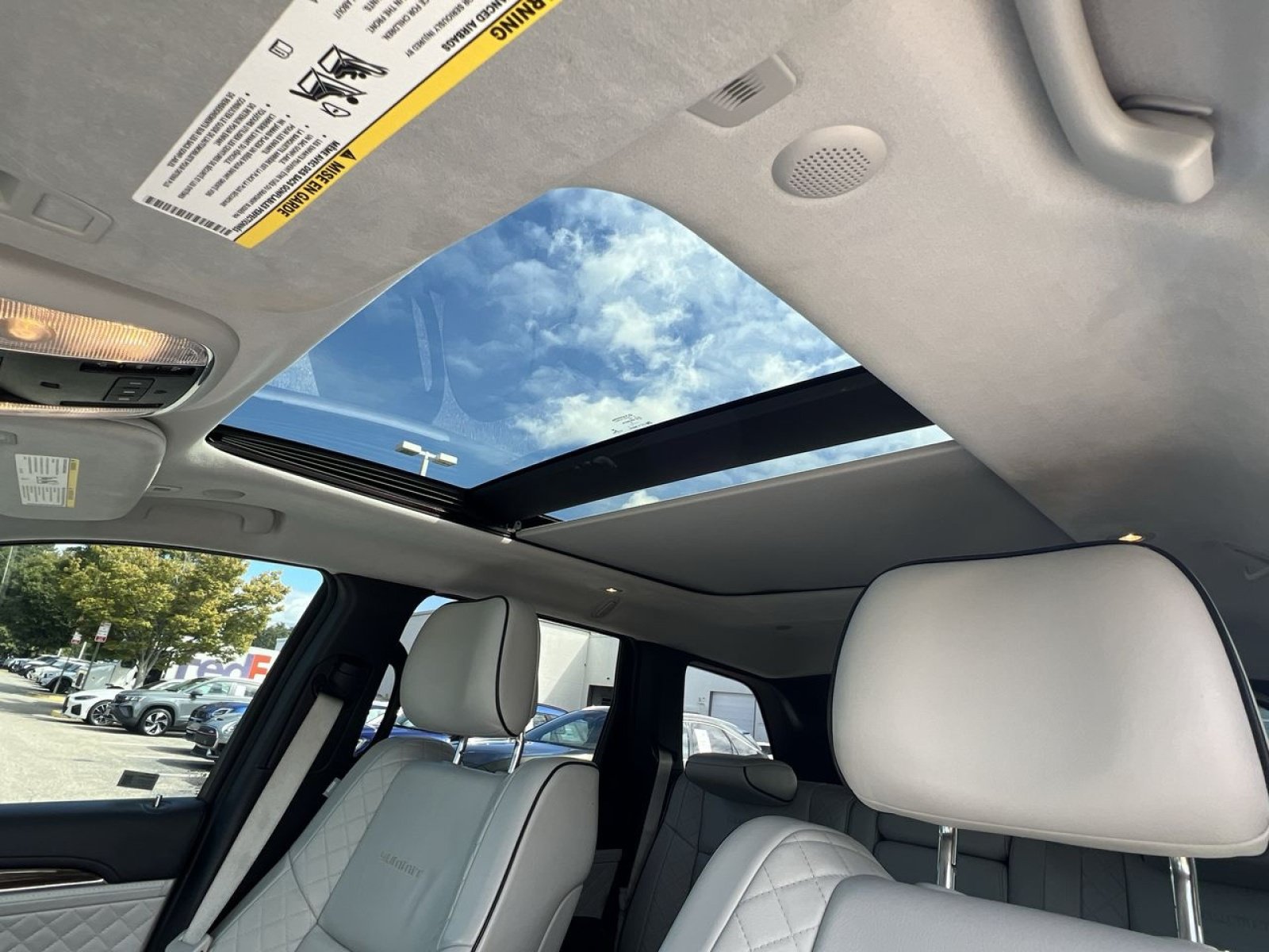 Used 2018 Jeep Grand Cherokee Summit AWD/4WD image 21