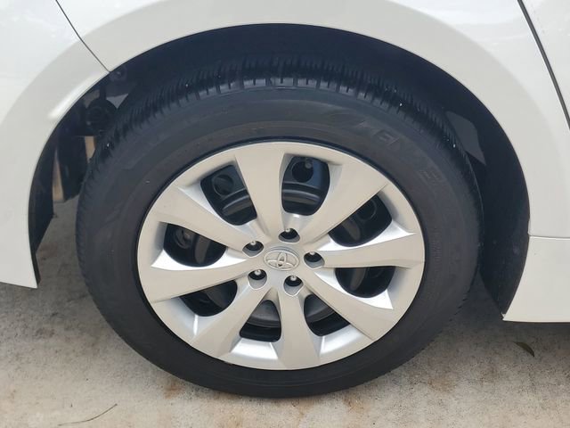 Used 2023 Toyota Corolla LE image 6