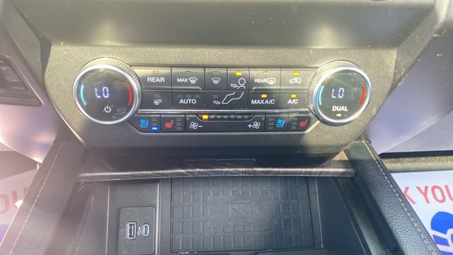 Used 2020 Ford Expedition Limited w/ Special Edition Package AWD/4WD image 18