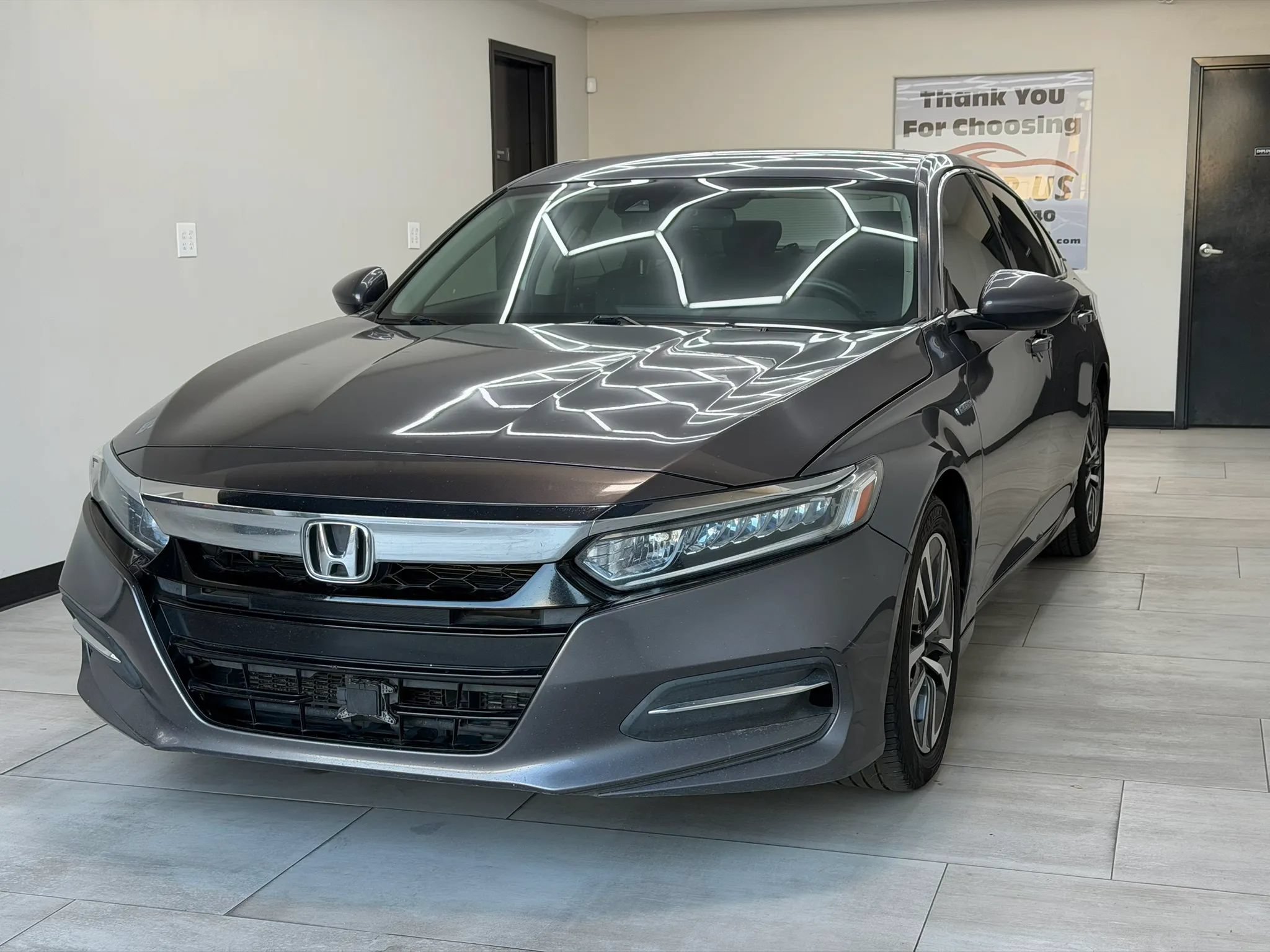 Used 2019 Honda Accord Hybrid image 2