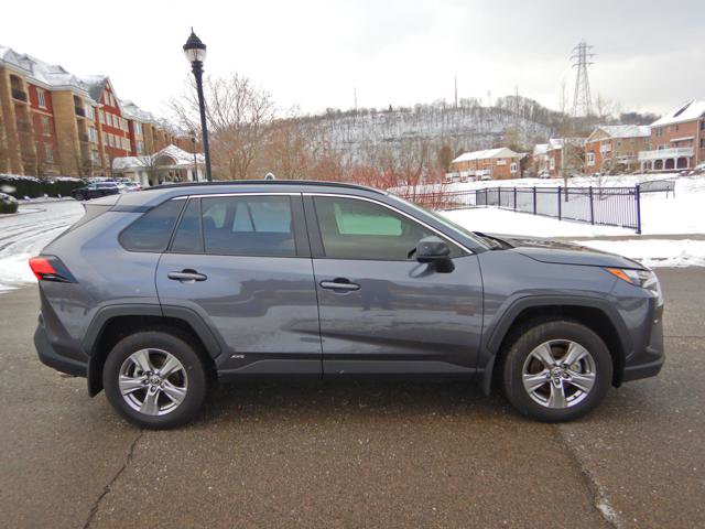Used 2025 Toyota RAV4 LE image 10