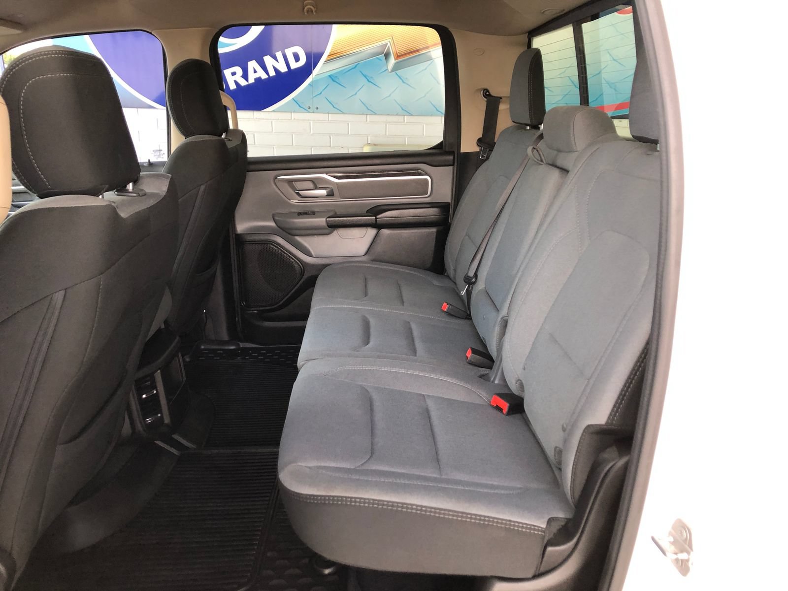 Used 2019 RAM 1500 Big Horn AWD/4WD image 8