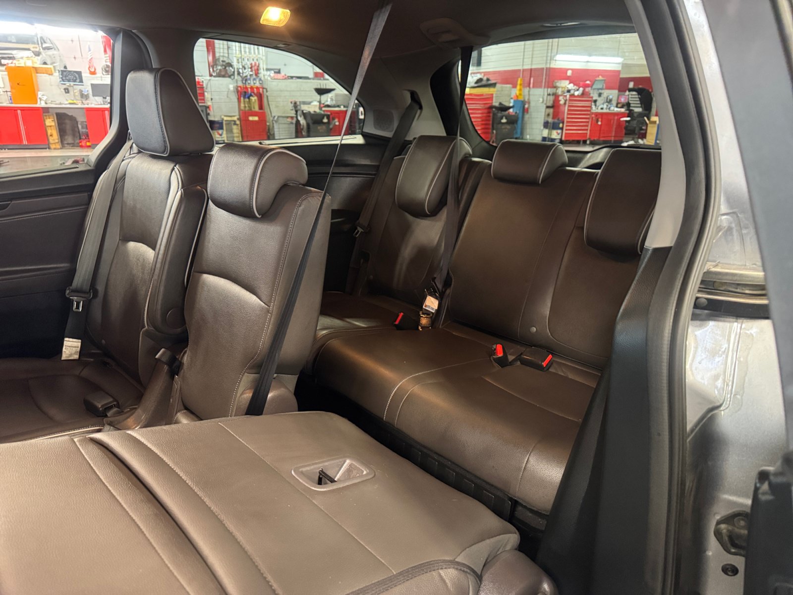 Used 2023 Honda Odyssey Elite image 33