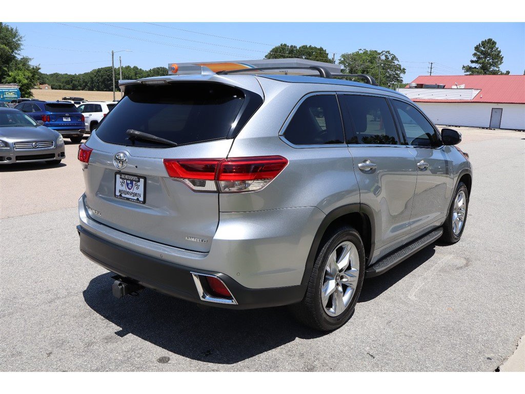 Used 2017 Toyota Highlander Limited FWD image 8