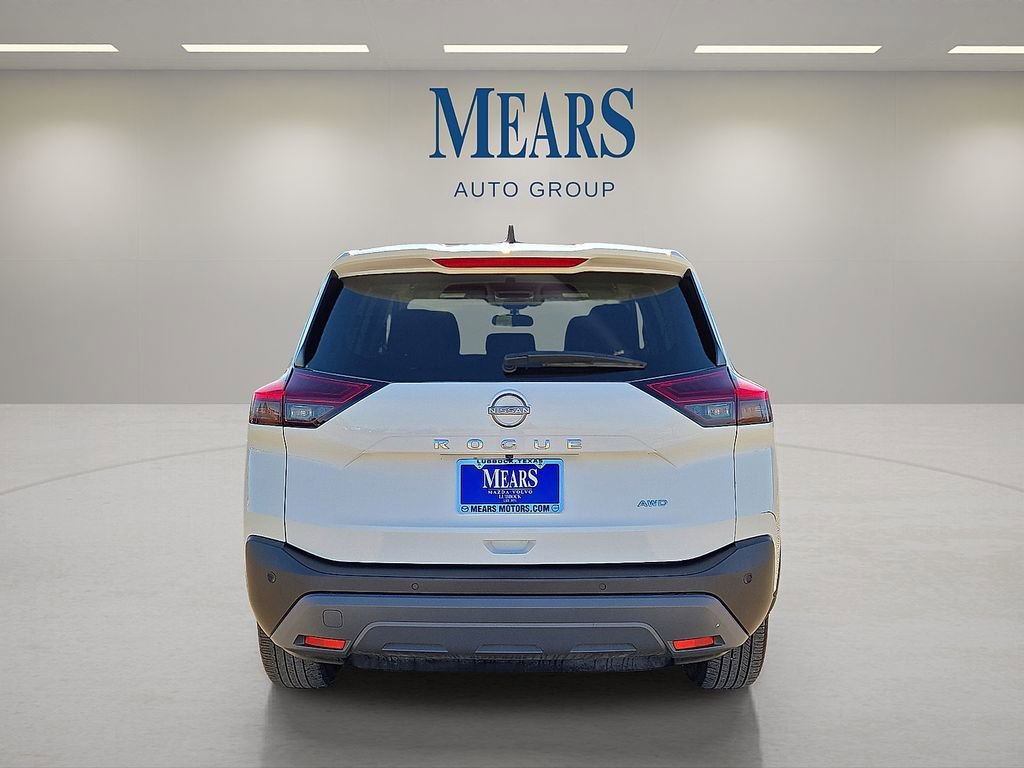 Used 2023 Nissan Rogue S image 4