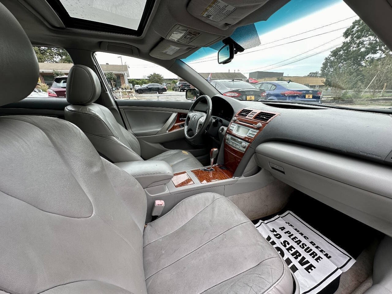 Used 2009 Toyota Camry XLE FWD image 19