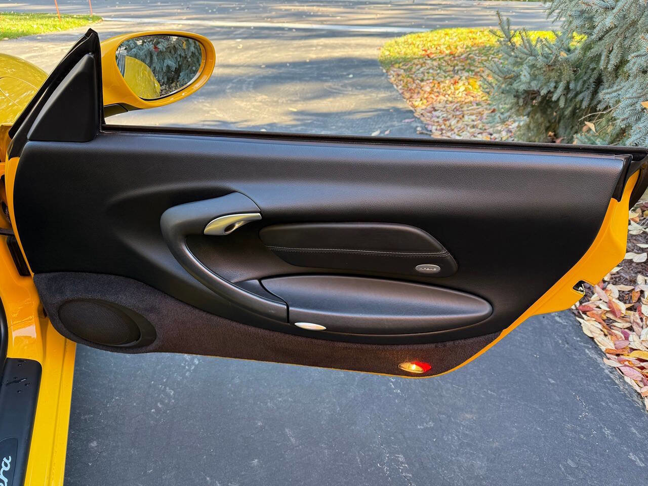 Used 2001 Porsche 911 Carrera 2dr Cabriolet image 81