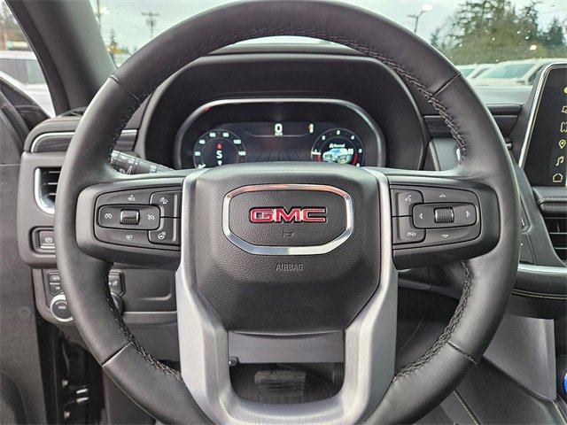 Used 2023 GMC Yukon SLT w/ SLT Premium Package image 22