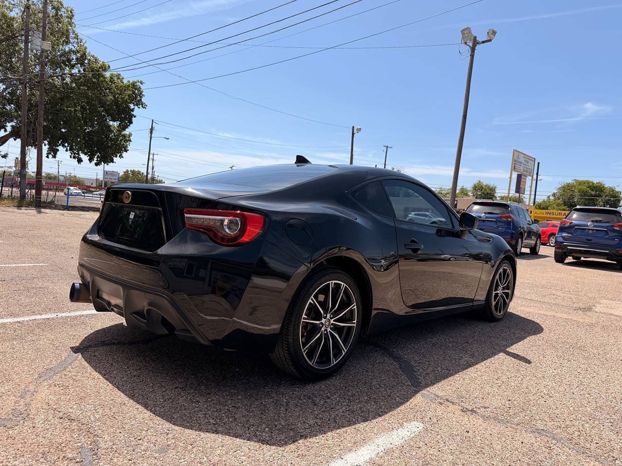 Used 2017 Toyota 86 RWD image 6