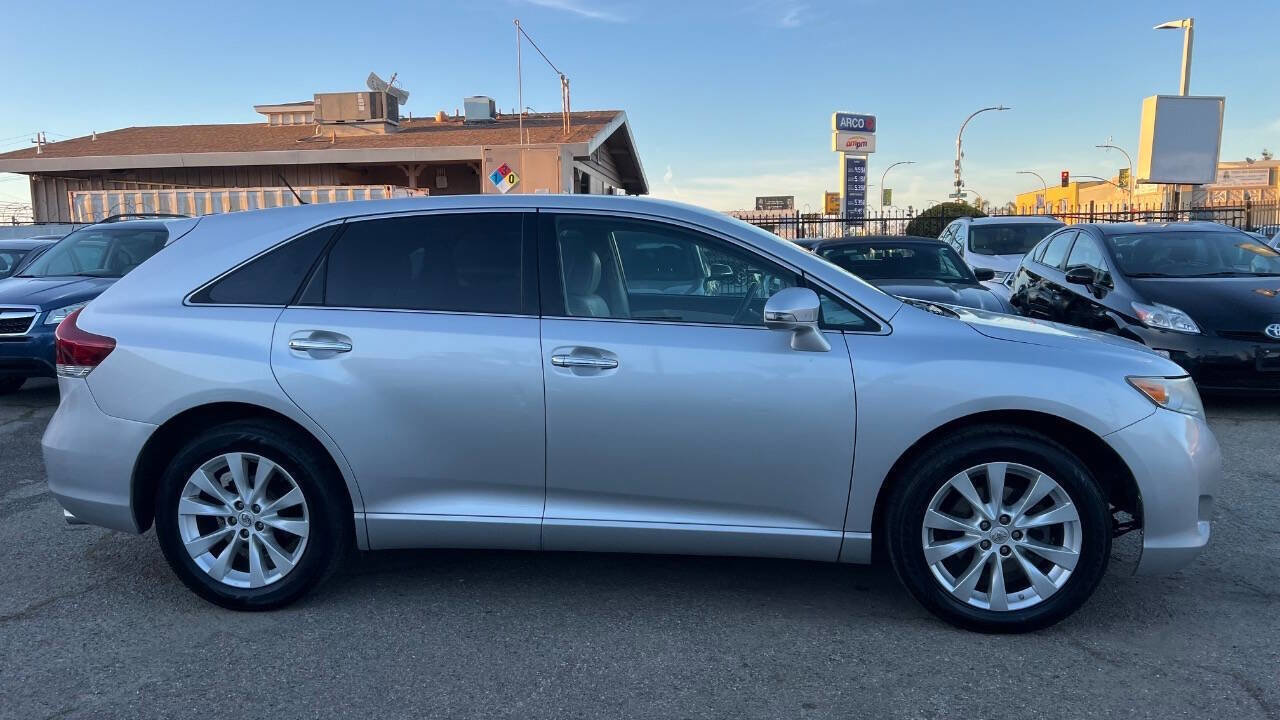 Used 2013 Toyota Venza XLE FWD image 9