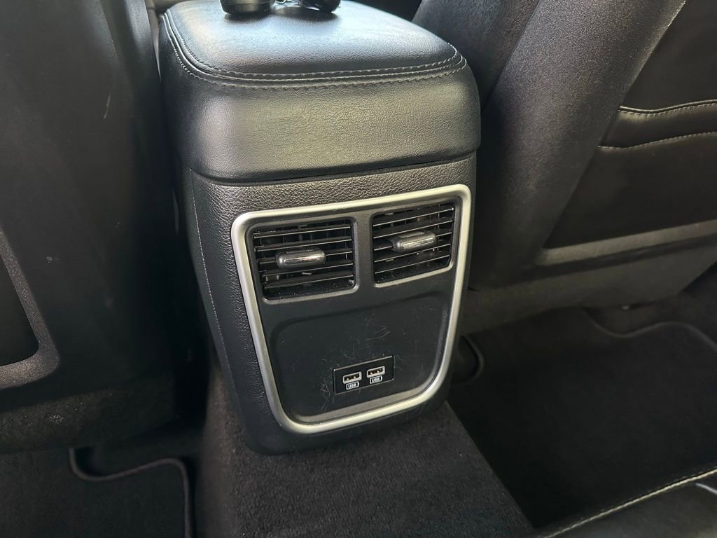 Used 2022 Chrysler 300 Touring L image 20