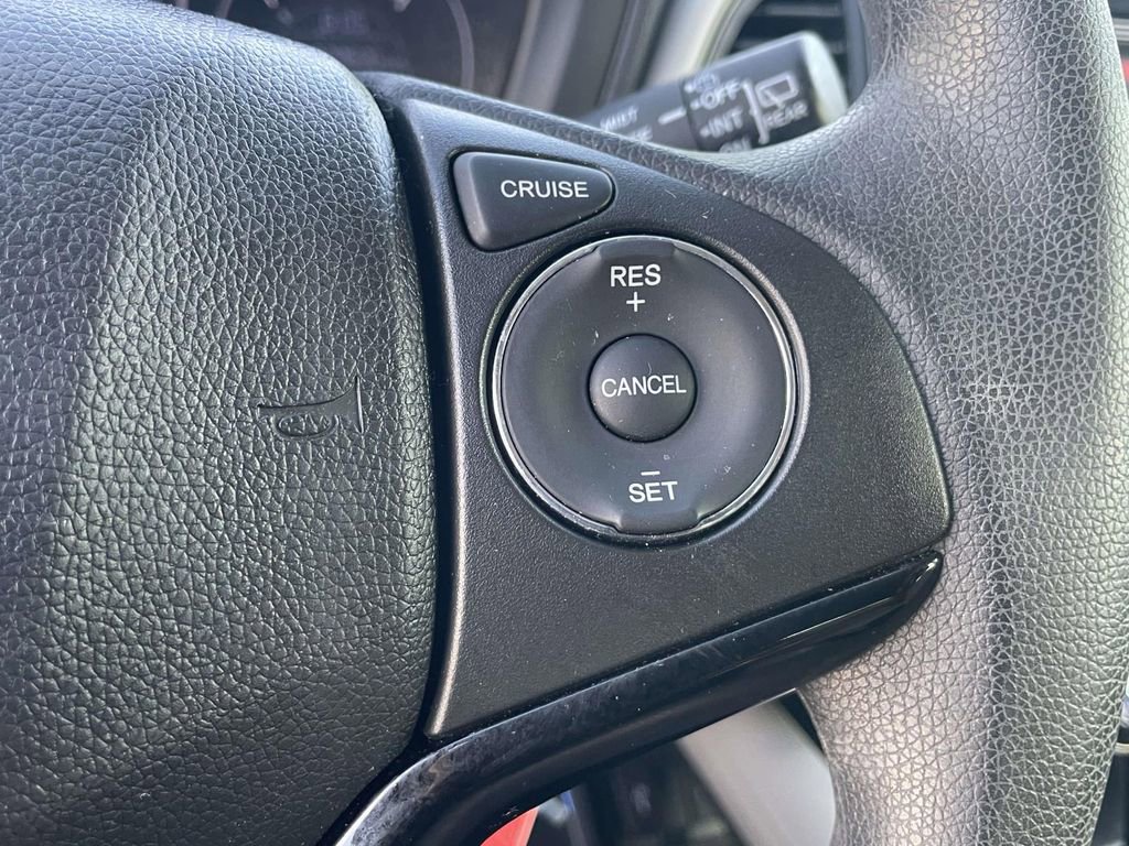 Used 2017 Honda HR-V LX image 28