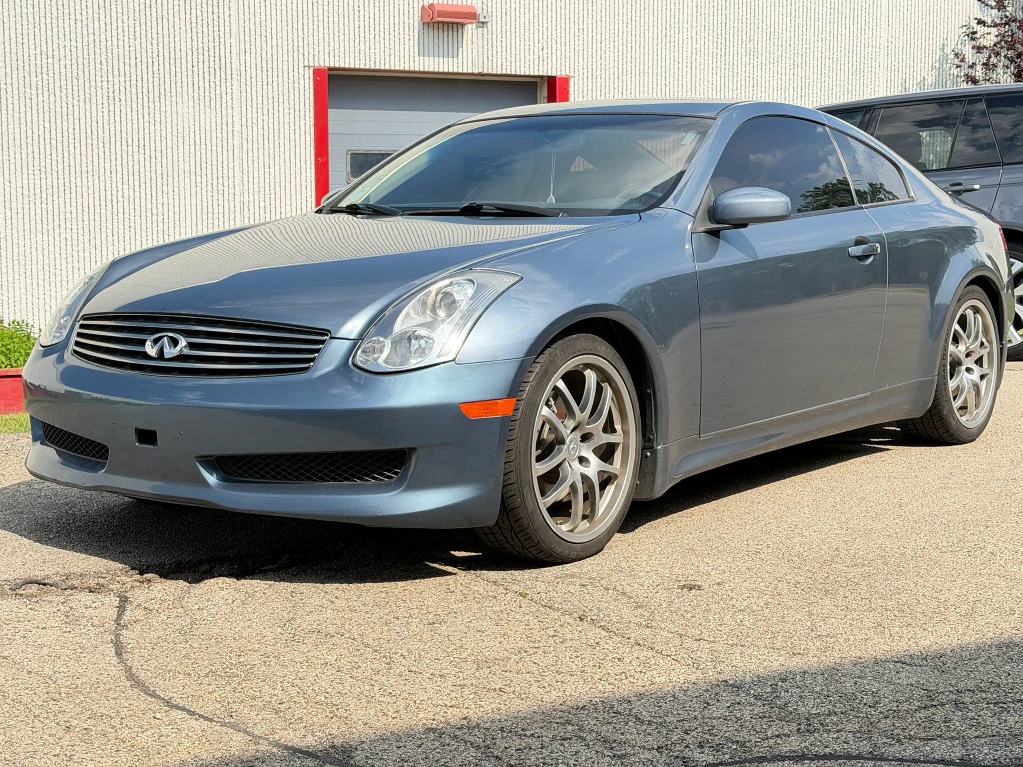 Used 2007 INFINITI G35 Coupe w/ Premium Pkg RWD image 2