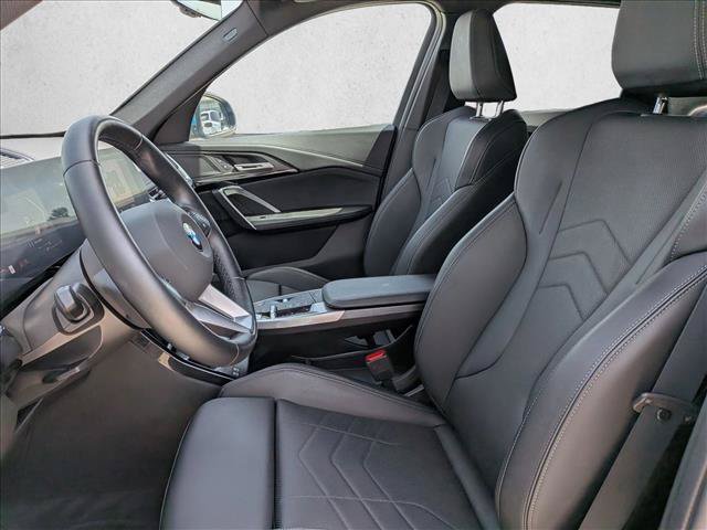 Used 2025 BMW X1 xDrive28i AWD/4WD image 11