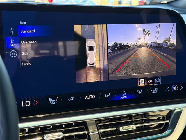 Certified 2026 Chevrolet Equinox EV LT FWD image 21