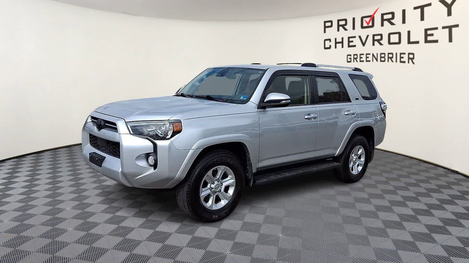 Used 2020 Toyota 4Runner SR5 Premium w/ Moonroof Package image 4