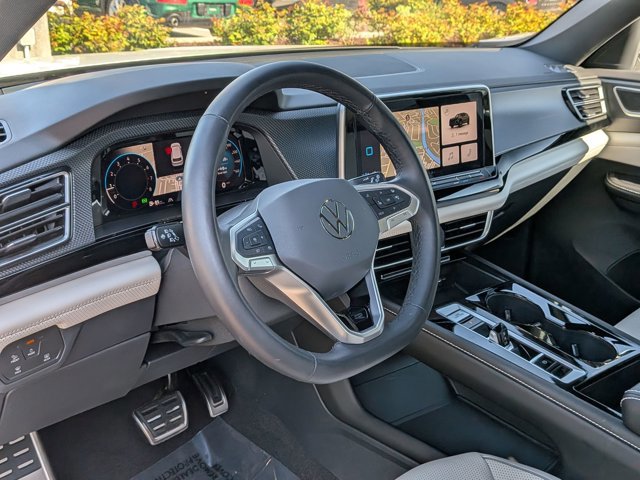 Used 2024 Volkswagen Atlas Cross Sport SEL Premium R-Line AWD/4WD image 10