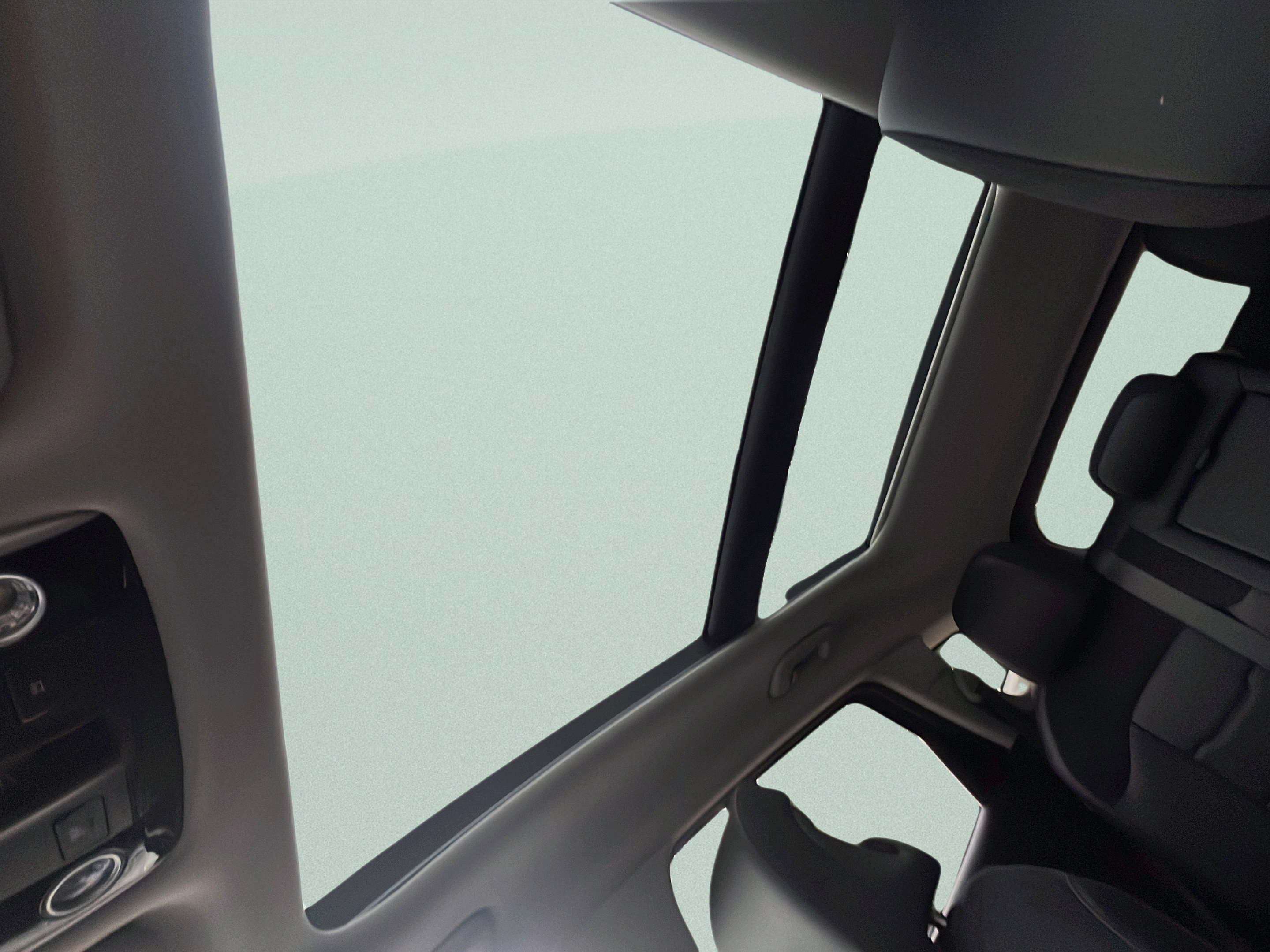 New 2026 Kia Sportage SX FWD image 18