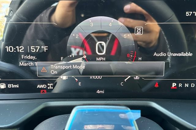 New 2026 GMC Acadia Denali w/ Super Cruise Package image 32