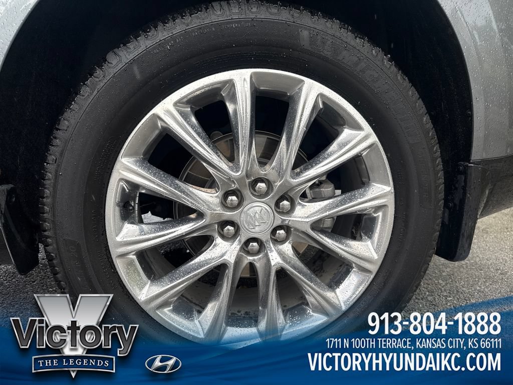 Used 2021 Buick Enclave Premium w/ Sun and Sites Package AWD/4WD image 21