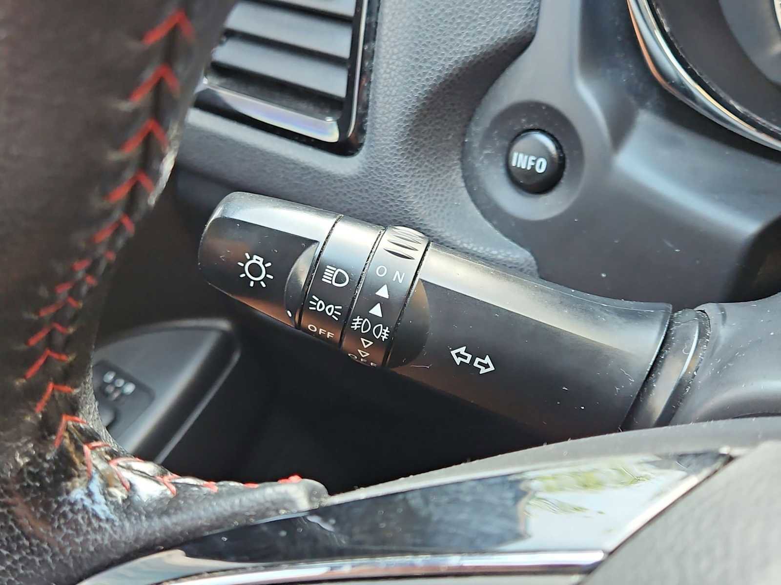 Used 2020 Mitsubishi Outlander Sport Black Edition FWD image 27