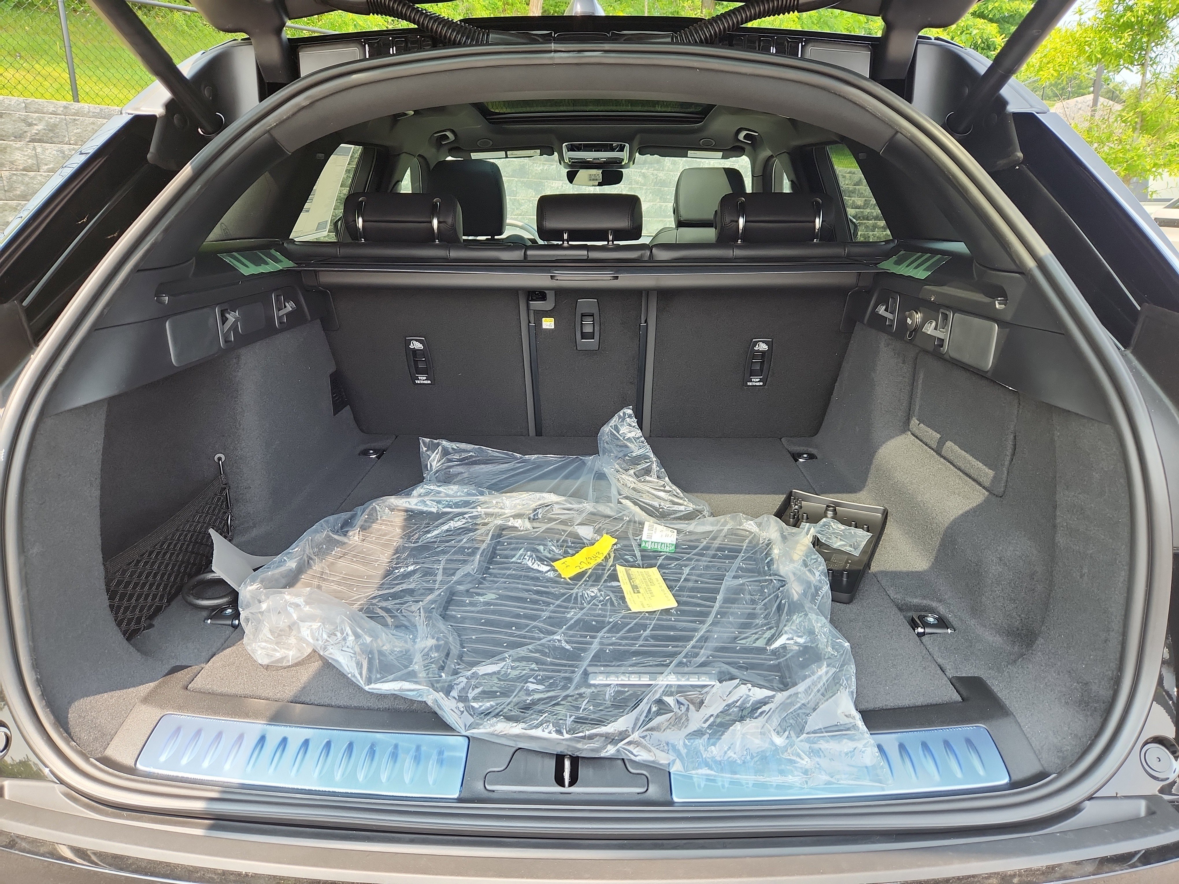 Certified 2026 Land Rover Range Rover Velar S image 13