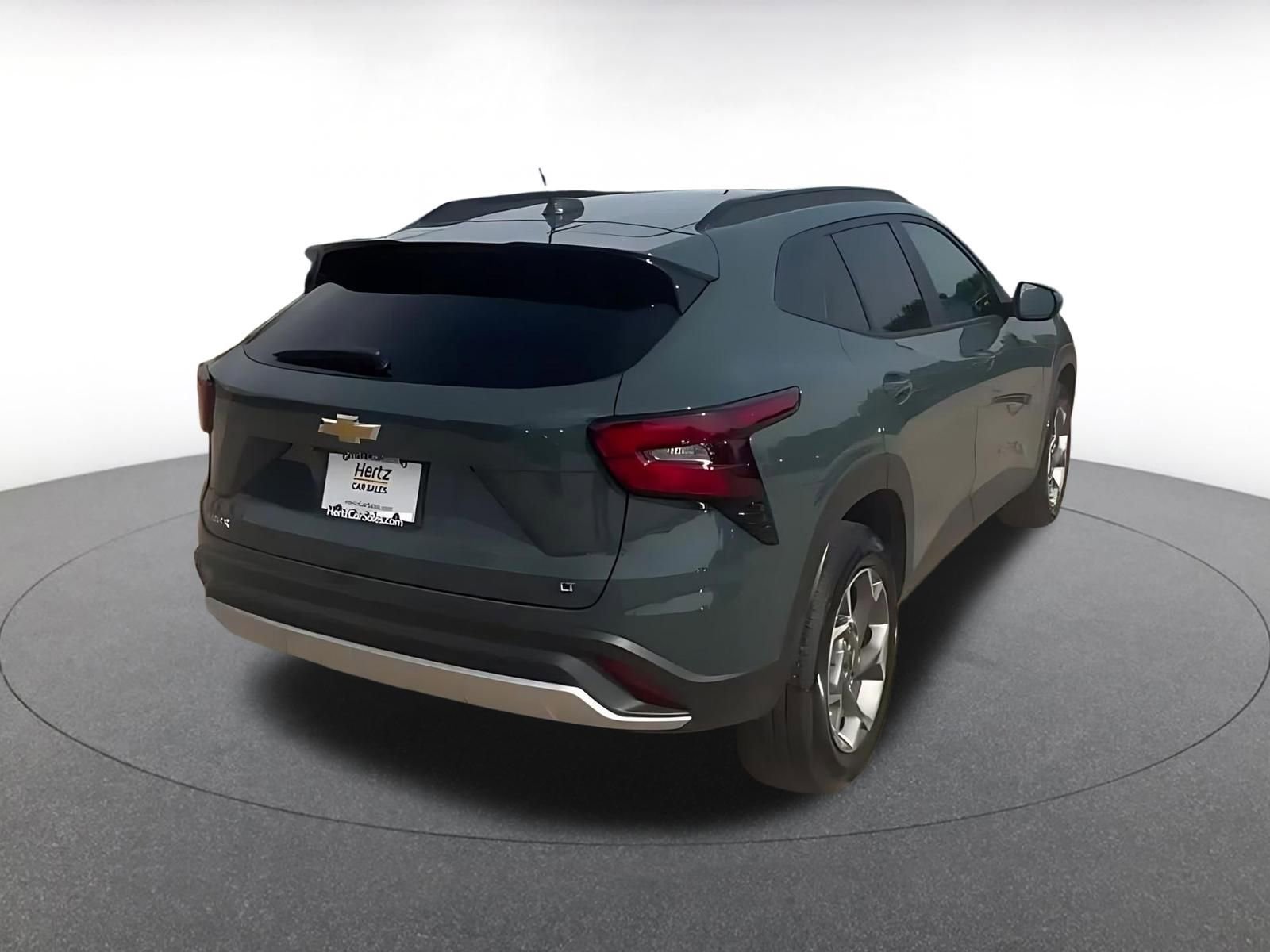 Used 2025 Chevrolet Trax LT FWD image 15